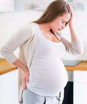 Грудь при беременности начала болеть спина