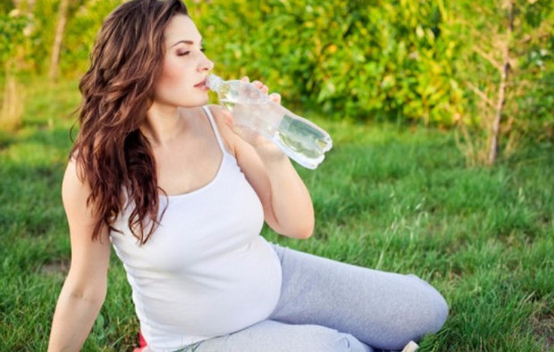 Польза воды для организма беременных