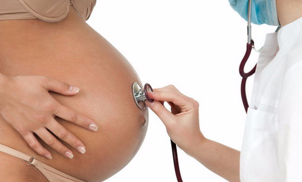 Вам также полезно будет узнать все об опасностях маловодия во время беременности