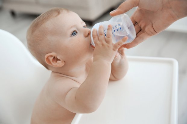 Сколько воды давать новорождённому ребёнку