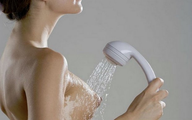 Контрастный душ для груди